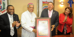 arzobispo-hijo-adoptivo